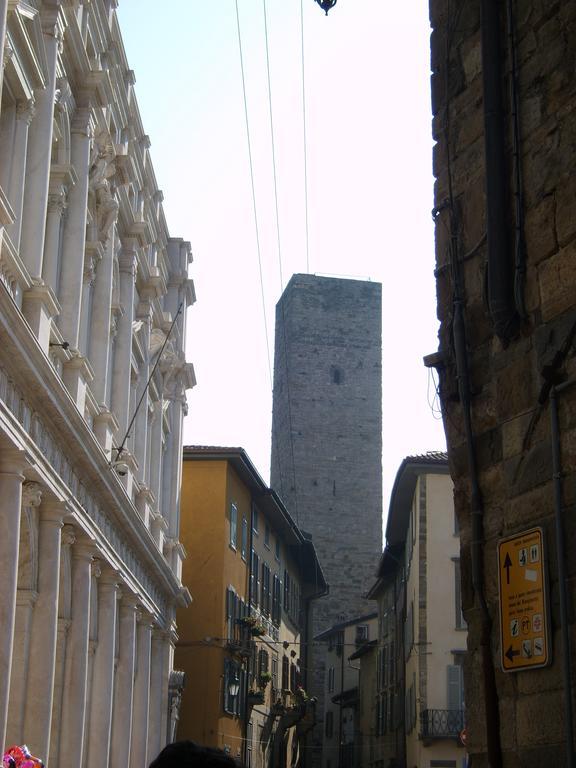 Il Teatro *